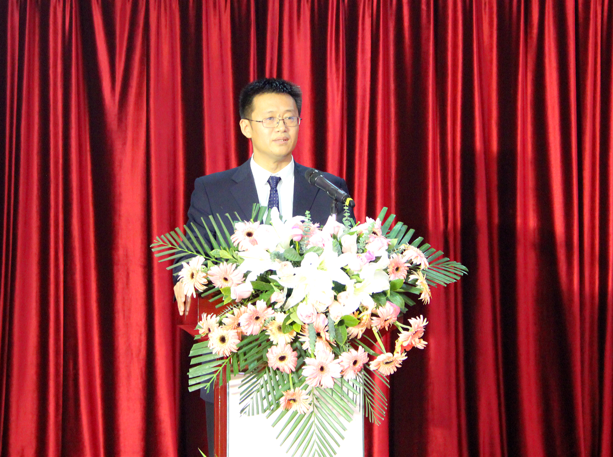 IMG_8563_meitu_3.jpg IMG_8563_meitu_3.jpg